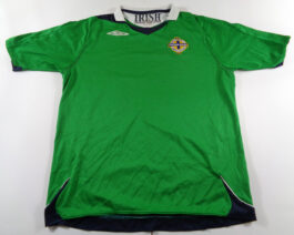 2006/08 NORTHERN IRELAND Home Football Shirt L Large Green Umbro