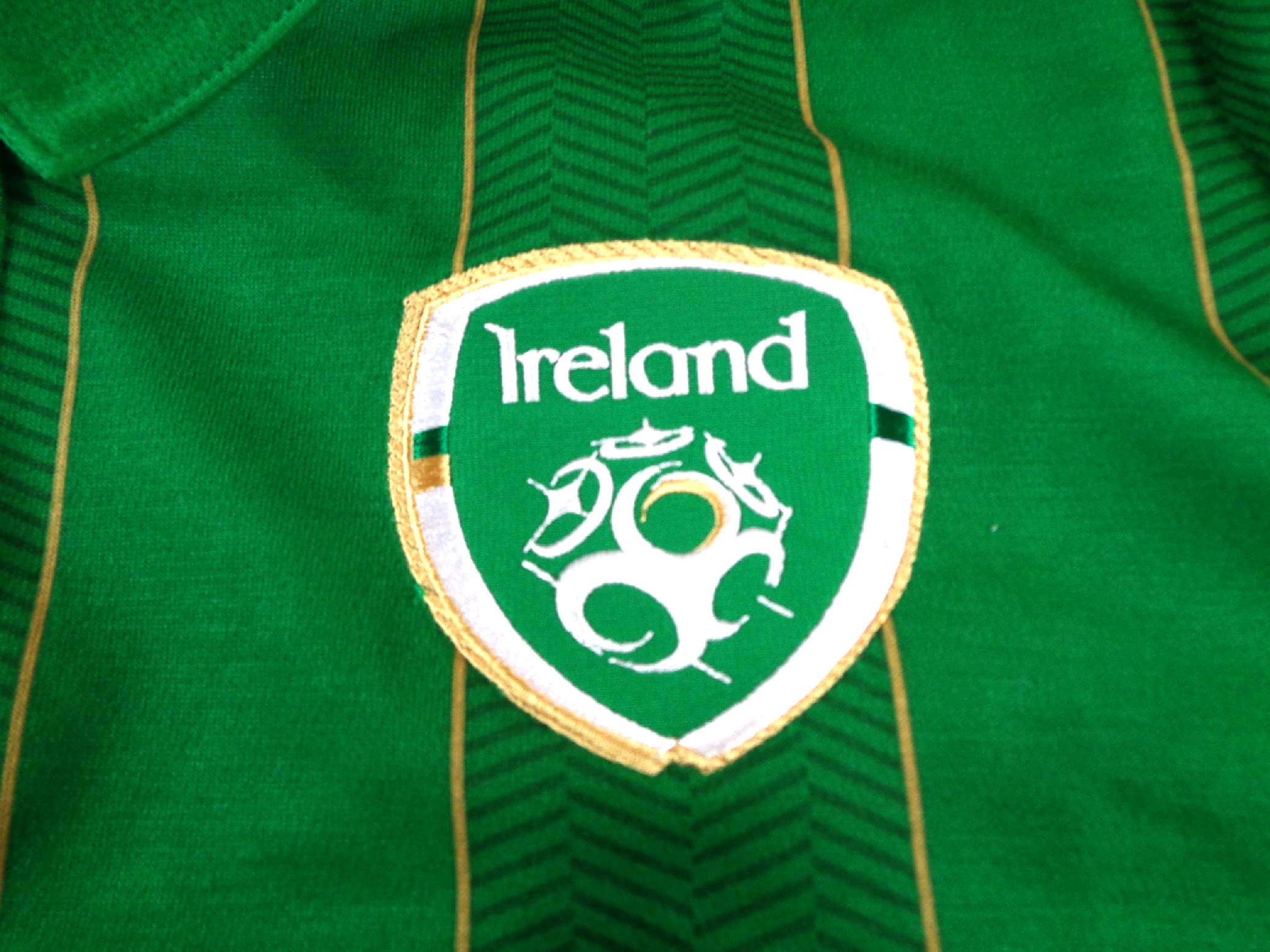2011/12 IRELAND Home Football Shirt XL Extra Large Green Umbro - Image 2