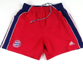 1999/01 BAYERN MUNICH Home Football Shorts M Medium Red Adidas