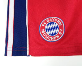 1999/01 BAYERN MUNICH Home Football Shorts M Medium Red Adidas